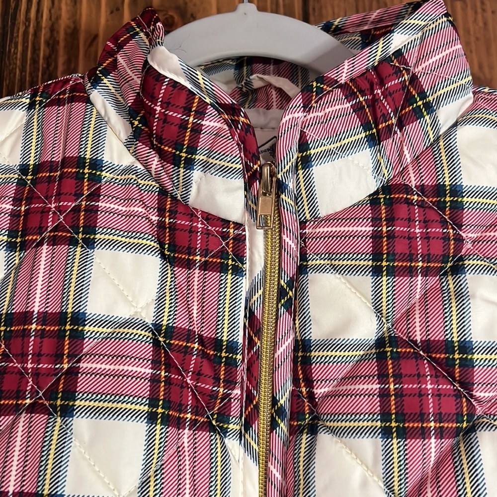 St. John’s Bay Plaid Quilted Puffer Vest with Button Pockets and Zipper - Picture 3 of 10
